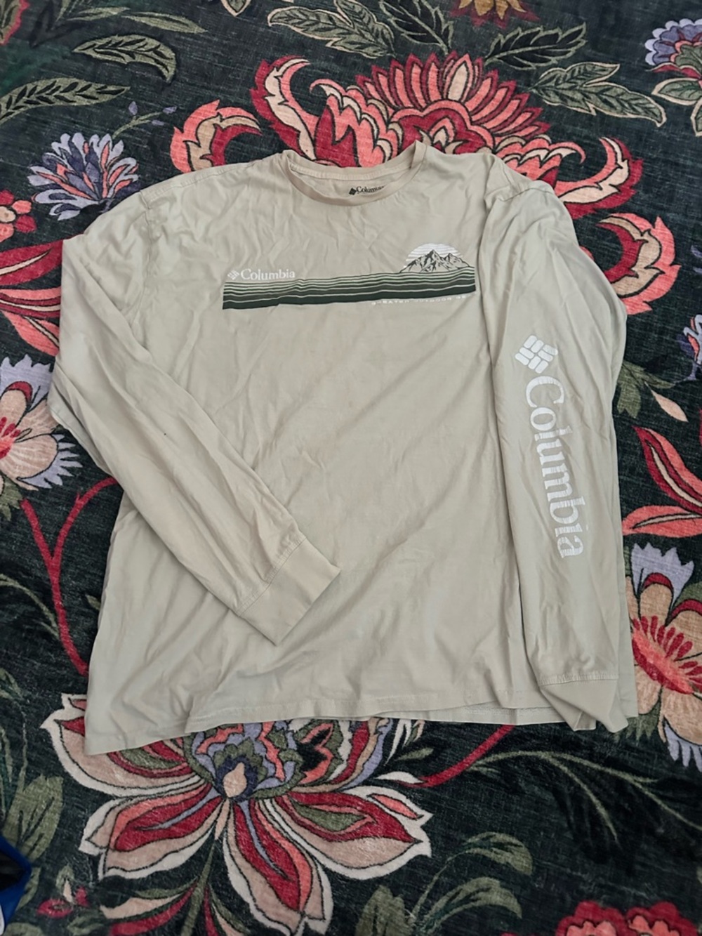 Columbia Long Sleeve Graphic Tee Beige XXL Outdoor Shirt 🌲